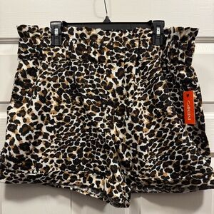 Intempo 🫐 Women’s Leopard Print Plus Size Shorts